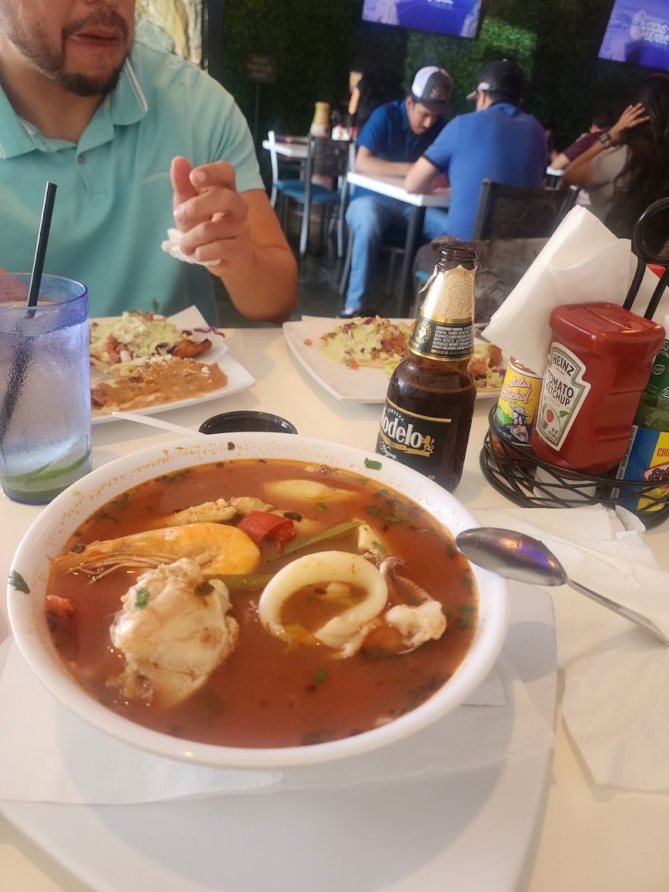 Caldo Caldo El 7 Mares